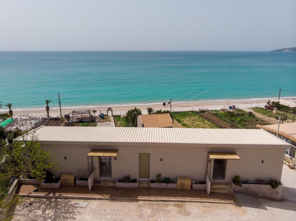 Thea Beachfront Suites In Lourdas Beach Lourdata  Luaran gambar