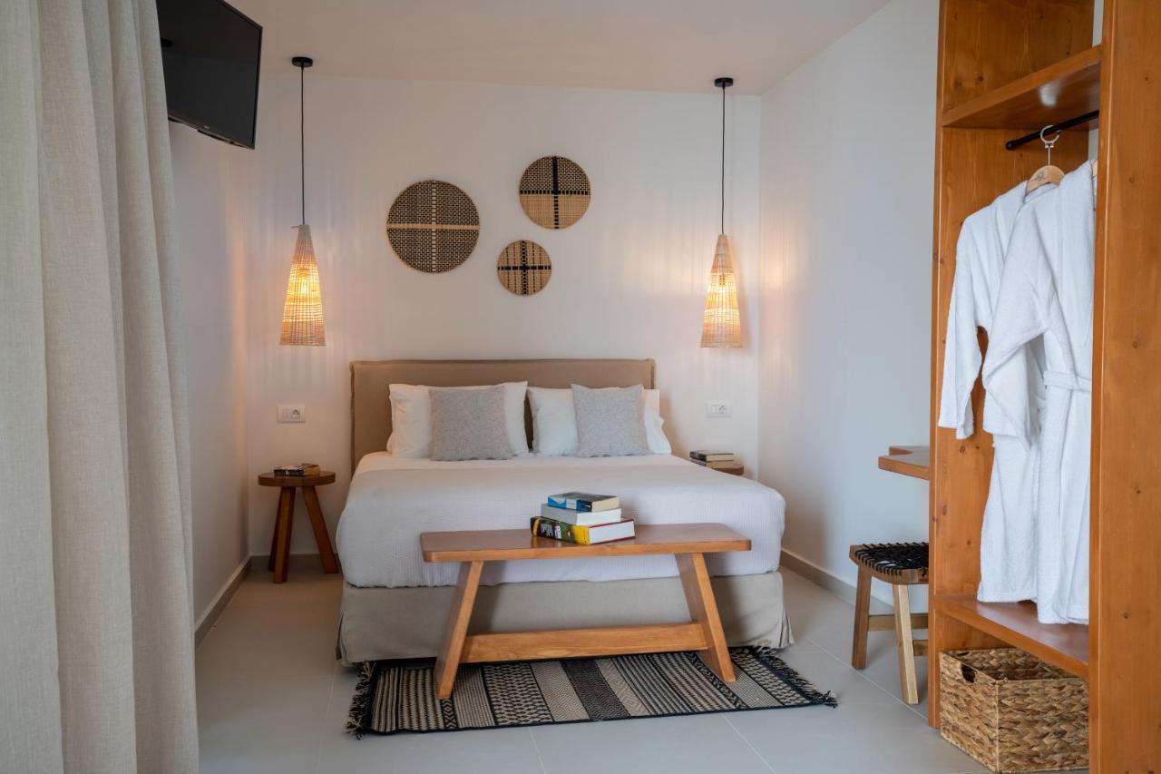 Thea Beachfront Suites In Lourdas Beach Lourdata  Luaran gambar
