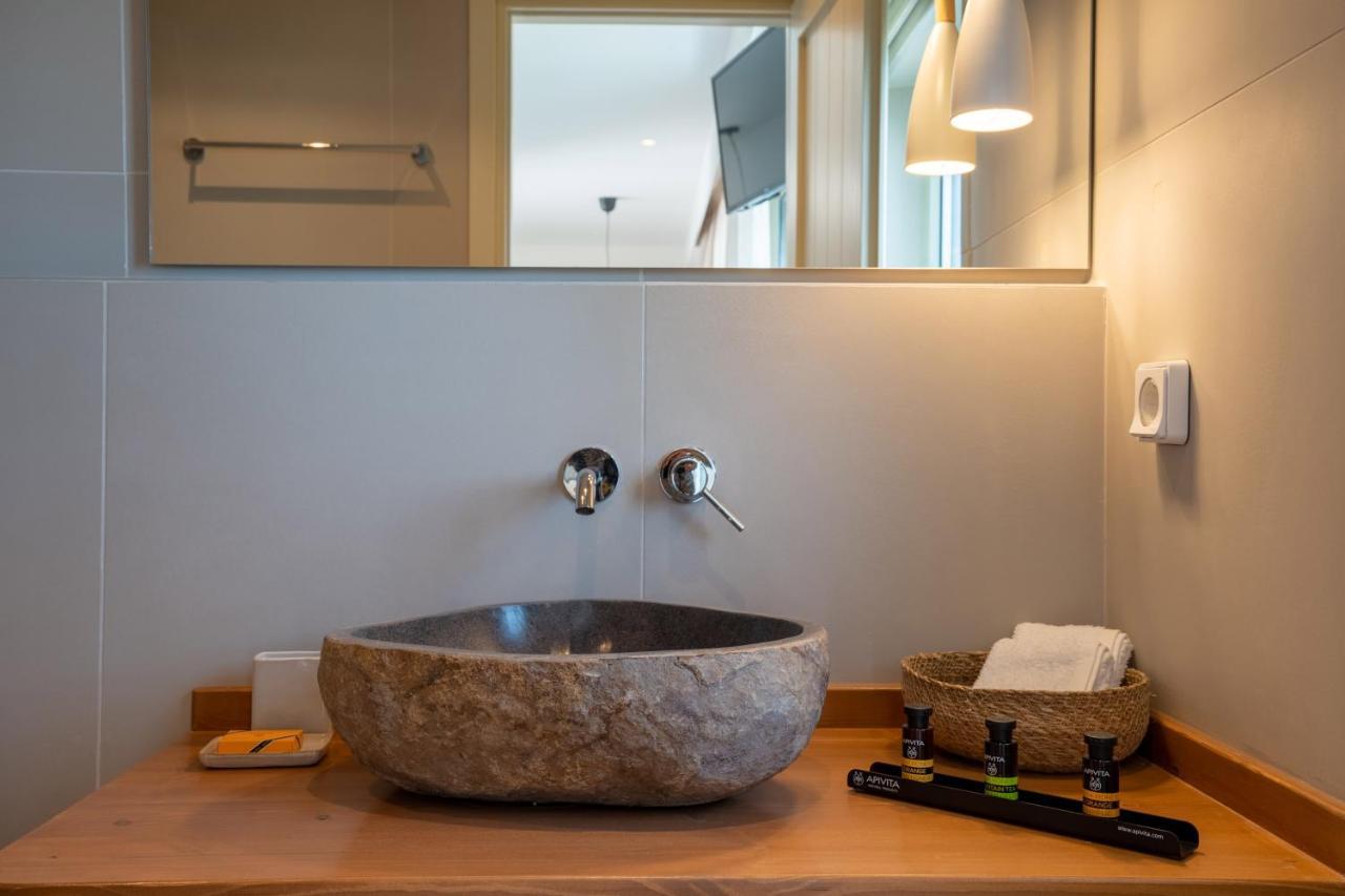 Thea Beachfront Suites In Lourdas Beach Lourdata  Luaran gambar