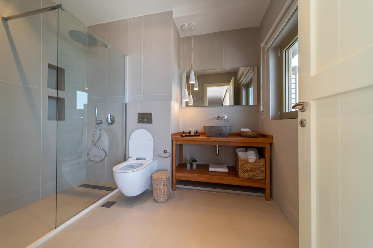 Thea Beachfront Suites In Lourdas Beach Lourdata  Luaran gambar