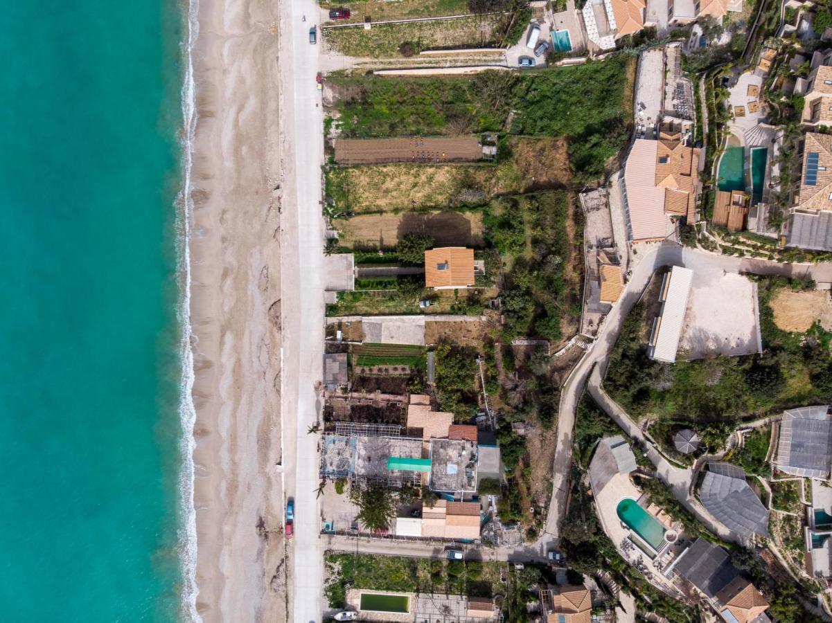Thea Beachfront Suites In Lourdas Beach Lourdata  Luaran gambar